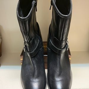 BRAND NEW, NEVER WORN - Lauren Ralph Lauren MESI boots.